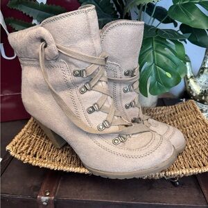 Stylish Tan Ankle Boots for Women